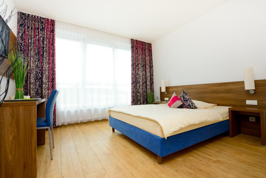Zar-Hotel Vitalis Regensburg Exterior photo