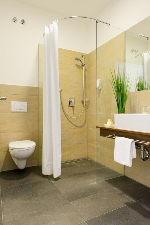 Zar-Hotel Vitalis Regensburg Exterior photo