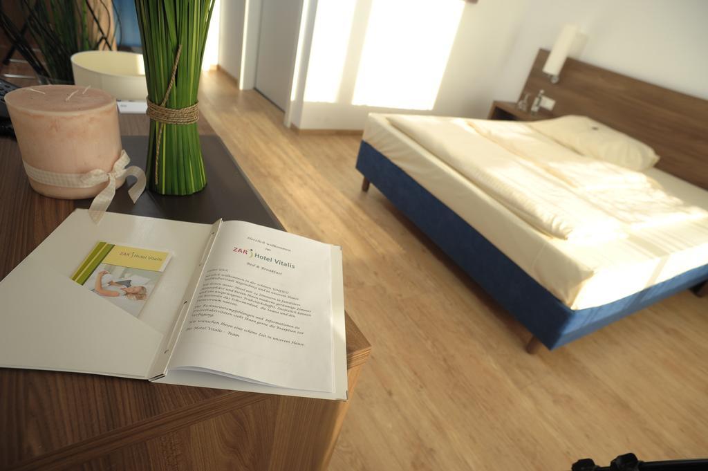 Zar-Hotel Vitalis Regensburg Room photo